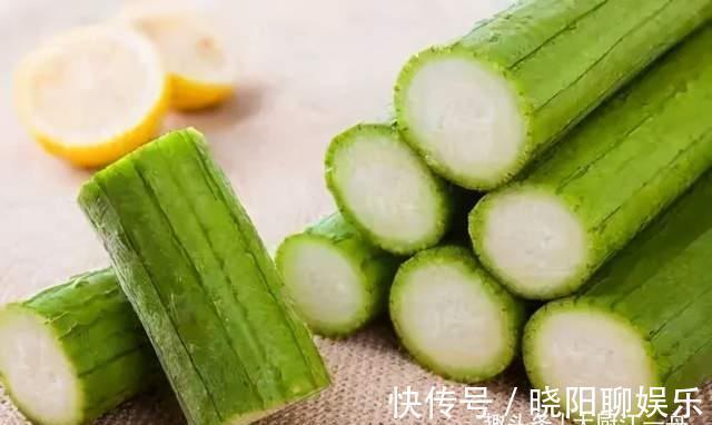 江一舟|炒丝瓜时，先放油就错了，教你饭店做法，丝瓜滑嫩不出水不发黄