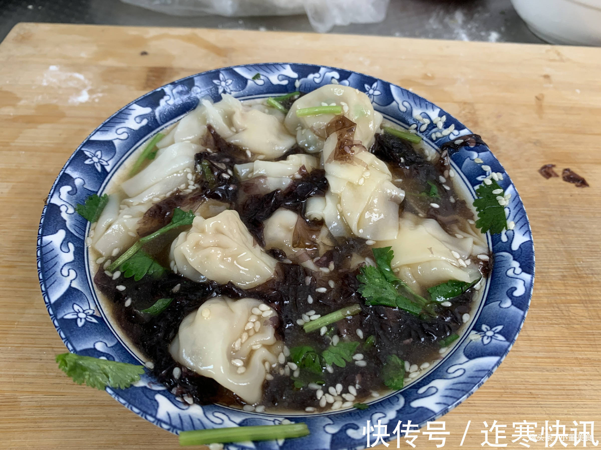 技巧|不管包饺子还是馄饨，牢记拌肉馅3个技巧，又香又嫩，好吃不腻