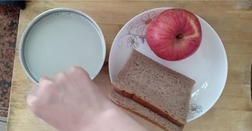 热身|29岁美女，3个月减重26斤甩掉大肚腩，分享不挨饿减肥法