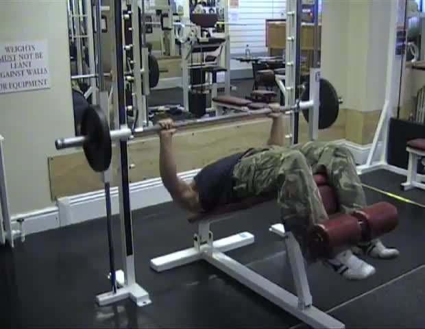 重量|如何练出方形胸肌,这个卧推训练,满足你的愿望