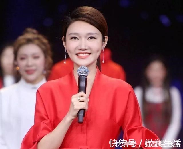 主持人|董卿退居幕后，《詩詞大會》新主持龍洋表現(xiàn)如何？觀眾一語道破！