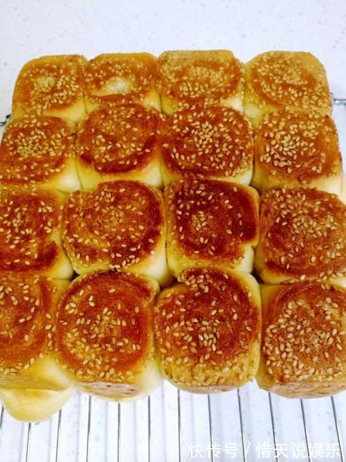 面包最简单做法,5块钱能做一锅,烤箱、蒸锅都不要,面包照样做