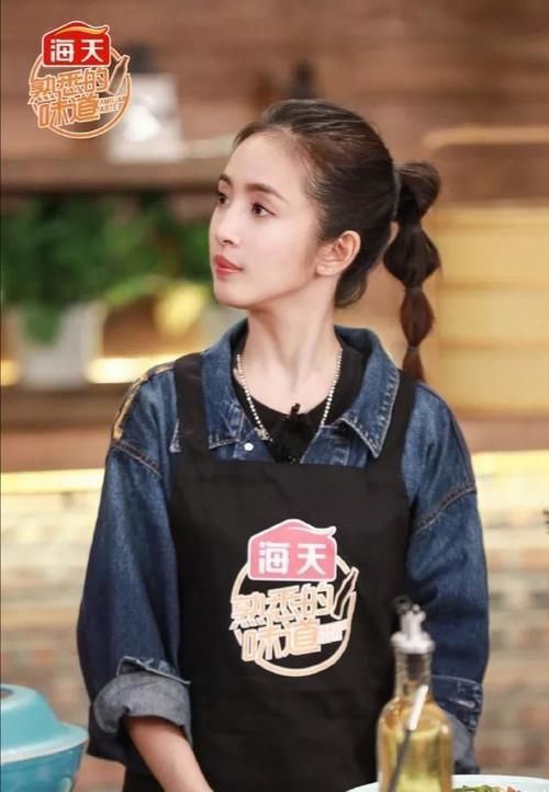 冬天别披着头发，有臃肿感，试试这4款扎发，今年超火