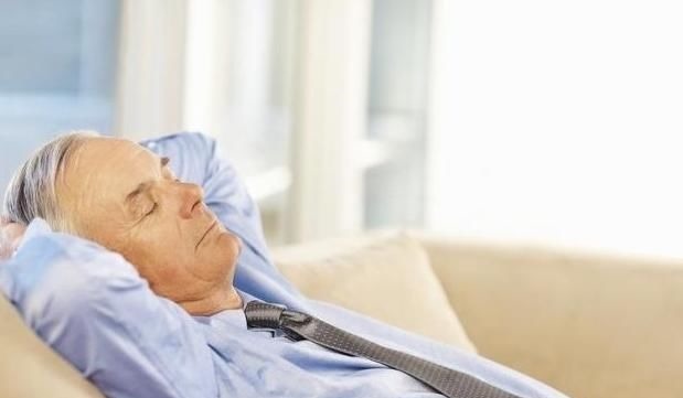 生活环境|男性长寿的4大秘诀,午睡排第3,第1个或许你天天都在做!