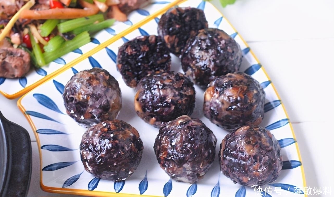 周末大餐,整整花了9个小时,中饭变成了晚餐,上桌全家惊艳啦!