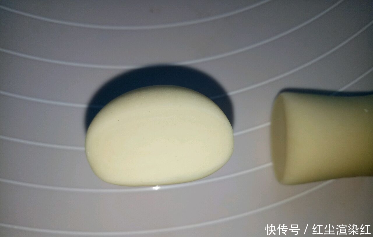 过年了要蒸馒头，别只会加酵母，多放这两样，暄软起皮，比面包香