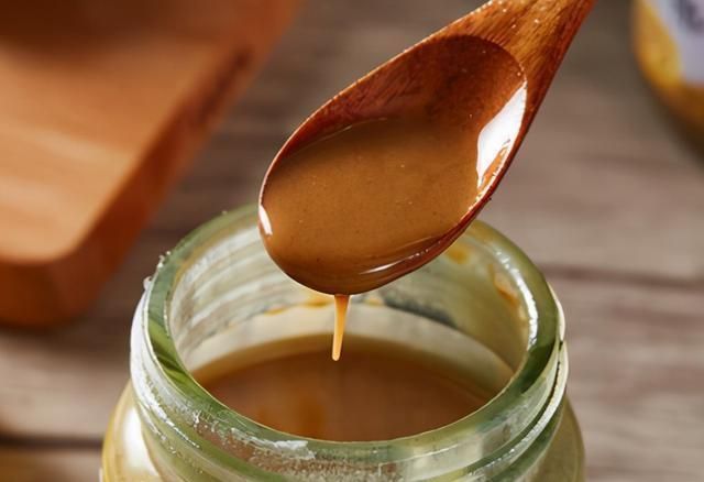 大厨|调稀芝麻酱,有人用水有人用油,大厨教我正确做法,顺滑不成坨