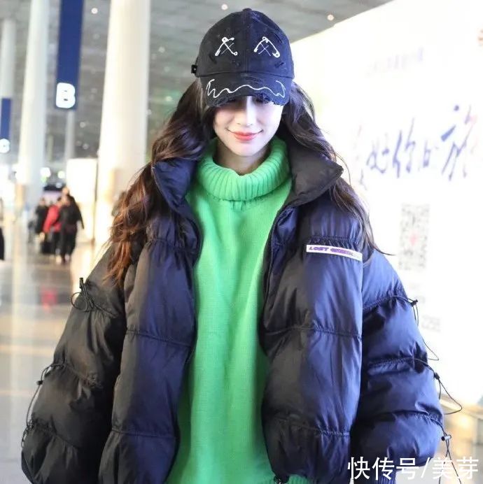 大衣里面穿什么？这4款绝美内搭，让你时髦一整个冬天