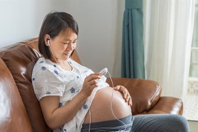 胎心|进行胎心监护,一会儿合格,一会儿不合格,是胎儿“缺氧”吗?