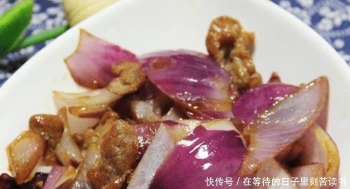 美味|分享一款美味的洋葱炒肉片,荤素搭配,肉嫩鲜香,孩子爱吃的菜肴