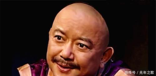 |小偷到和珅家偷东西,发现大量银子,小偷却哭着离开死也不来了!