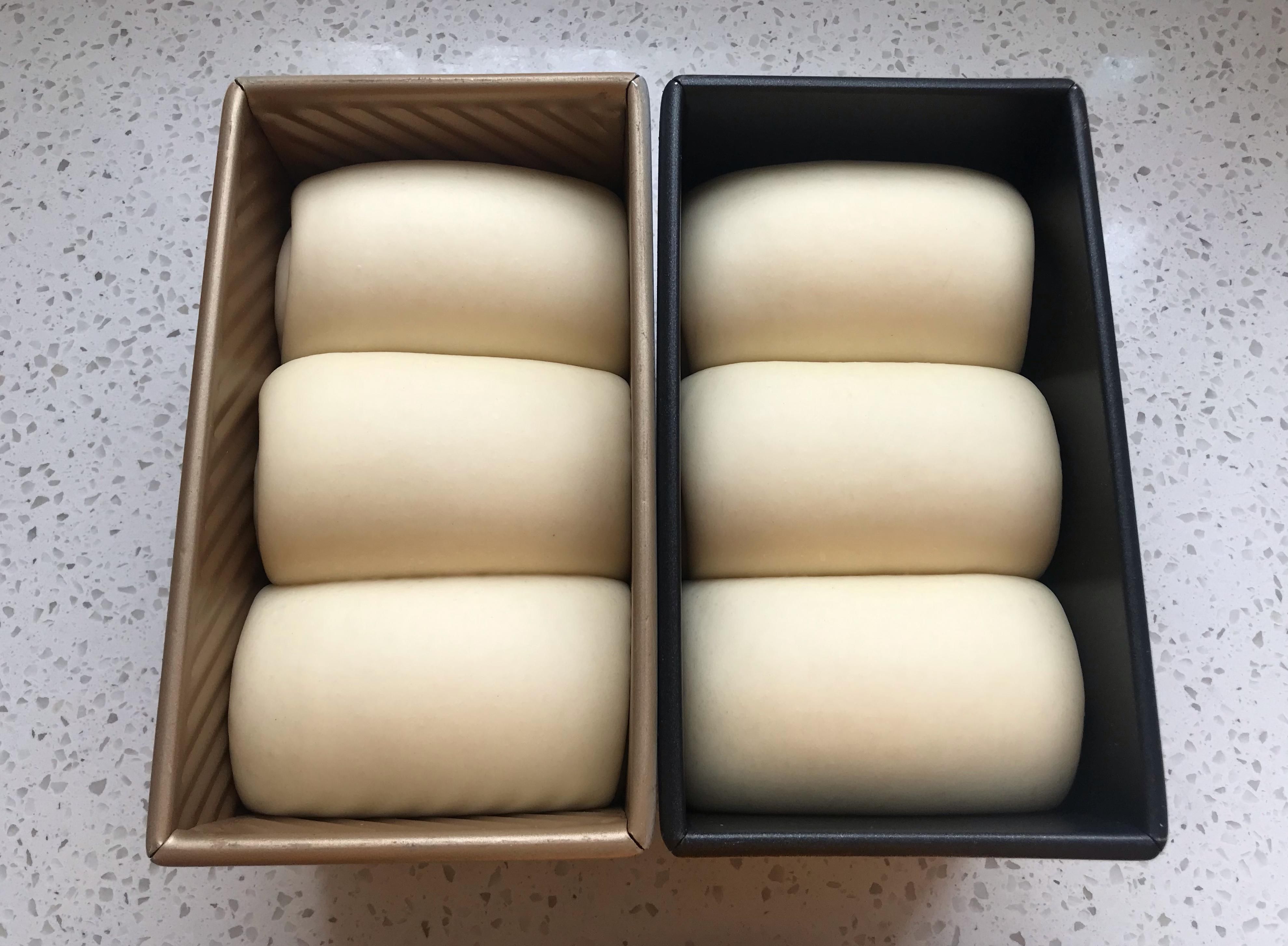 想吃面包不用买,学会1次发酵的手撕吐司,一次做两个也不费事了