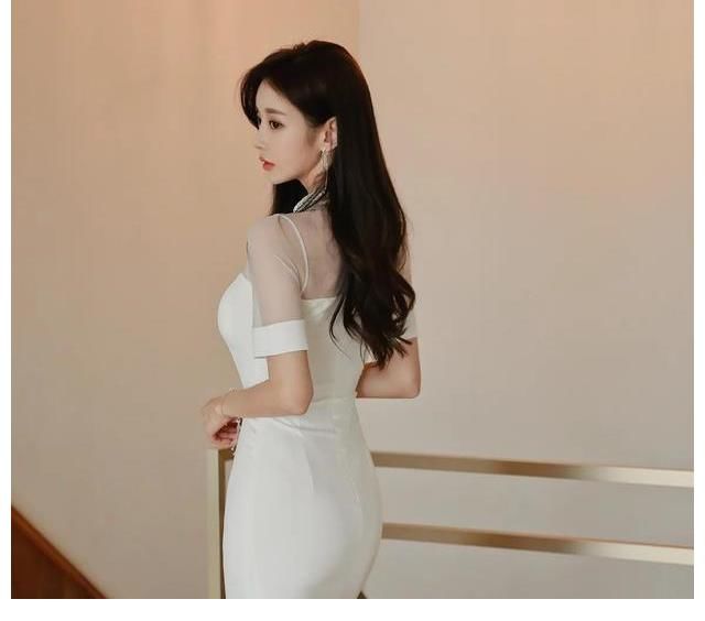 短裙|孙允珠时尚搭配，娇梦柔幻气质高领短裙