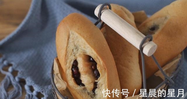 想吃豆沙小餐包不用买,在家就能做,松软可口,学会再也不用买了!