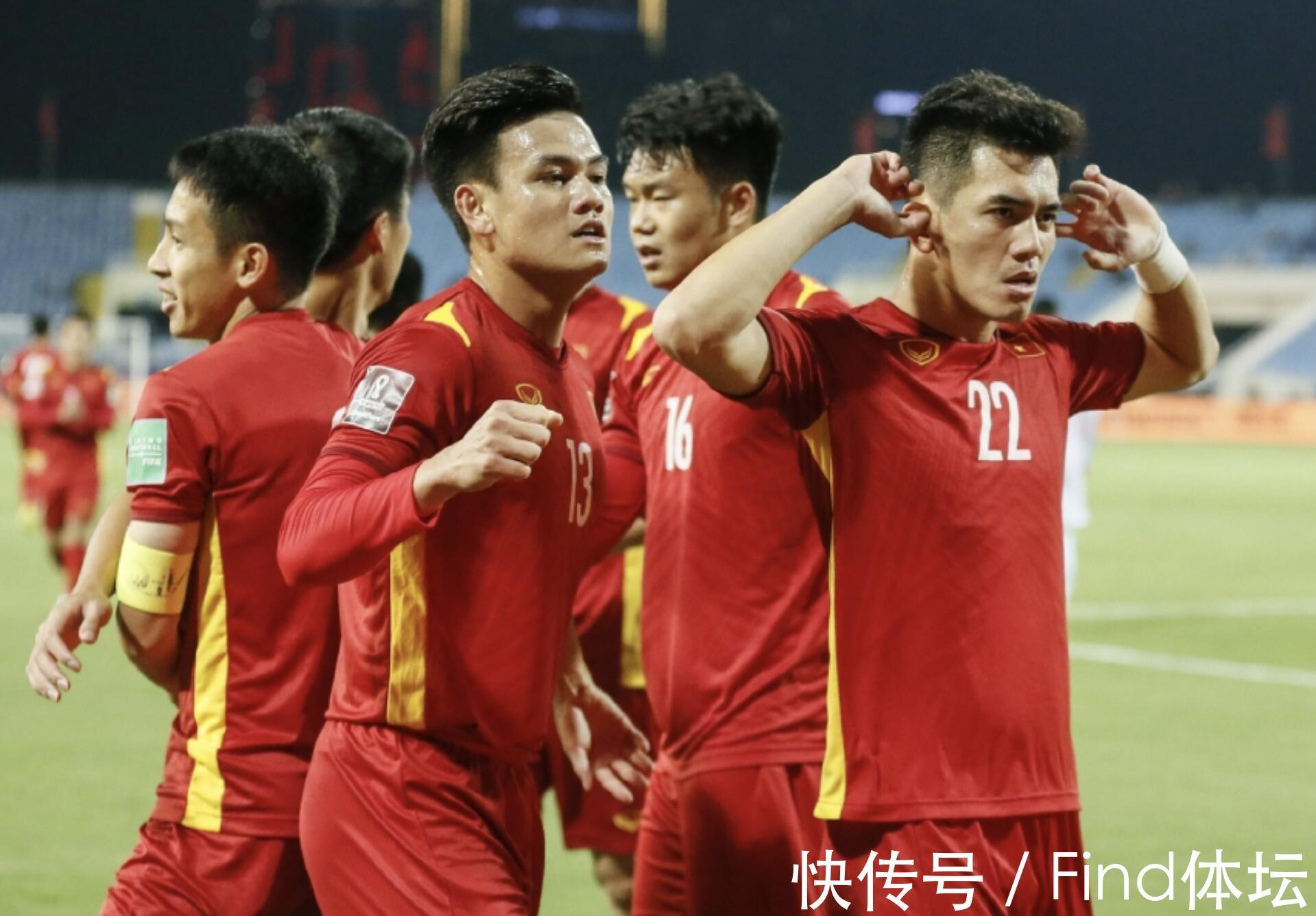 世界杯|颜骏凌朱辰杰是国足功臣!或因他们丢球进入世界杯,球迷提前庆祝吧