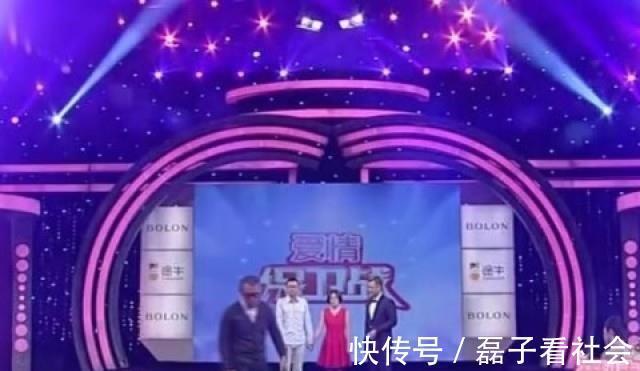 话筒|门一开涂磊摔话筒离场，主持人愣在原地，全场观众都不敢说话