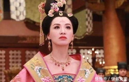 李显|为什么李隆基当上皇帝第一件事，就是干掉姑姑太平公主？