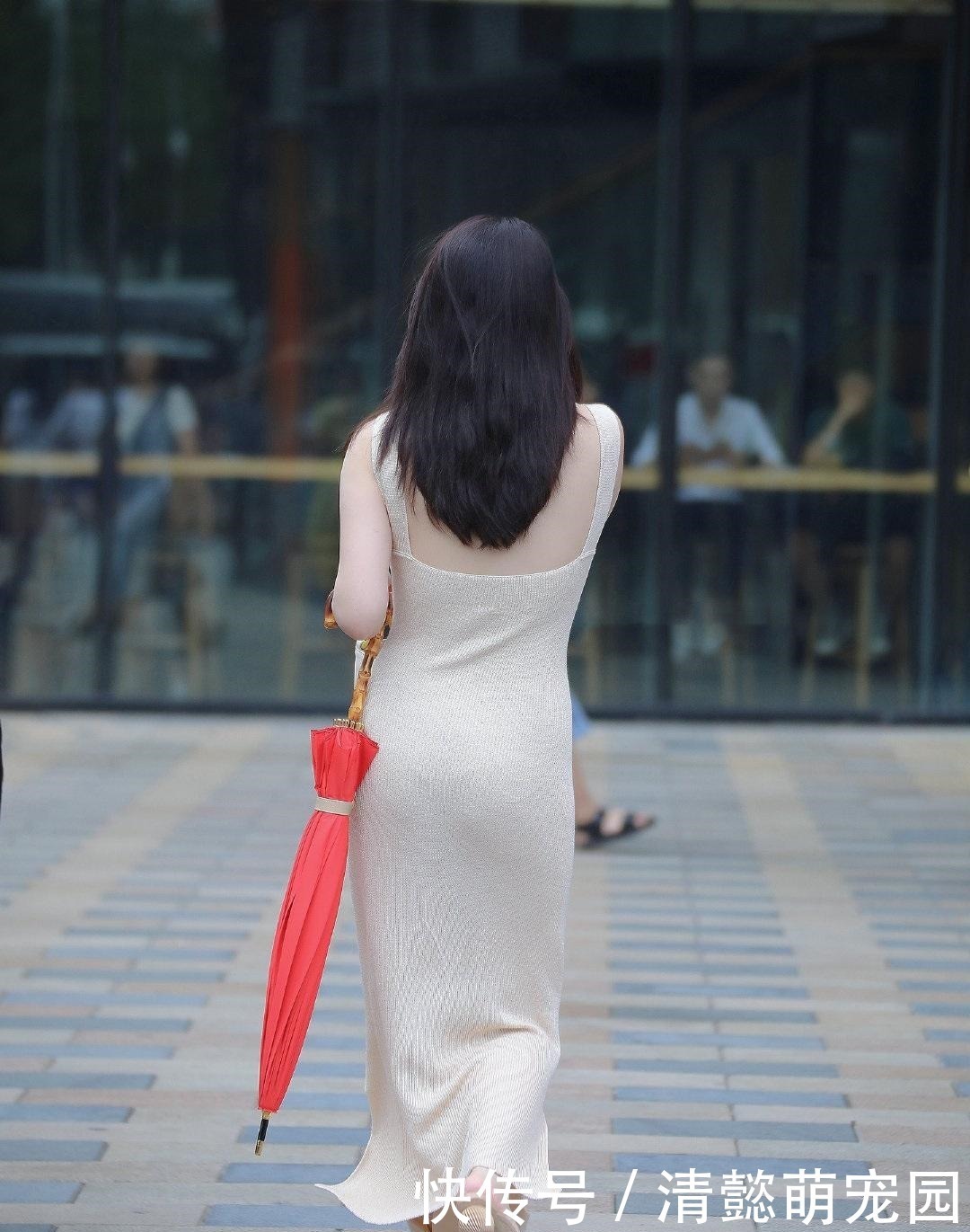 裙子|一条裙子做成这个样子，还能当装饰，仙女也不如她