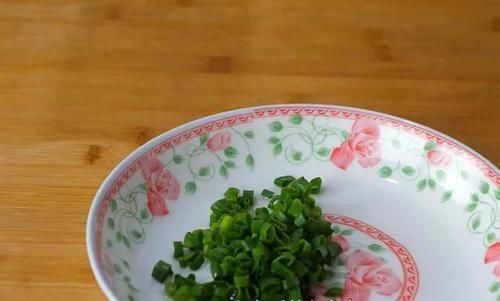 维生素b2|最近很火的鸡蛋新吃法，饭店卖38一盘，在家成本不到5元，解馋