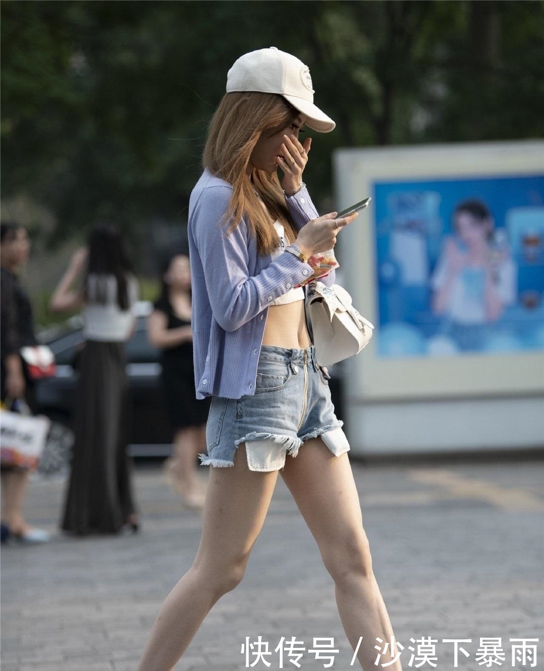 妹子这造型太会撩了,长腿看服