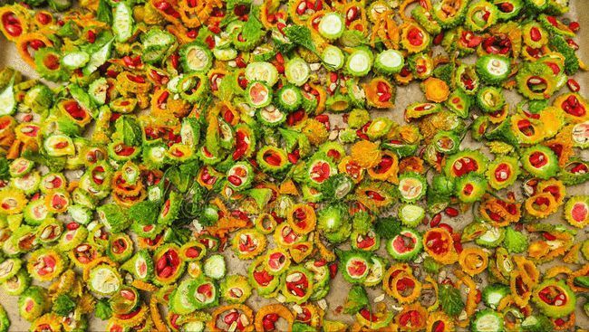 苦瓜|这8种蔬菜晒干后，比新鲜的好吃太多，炒菜炖肉加一点，香味扑鼻