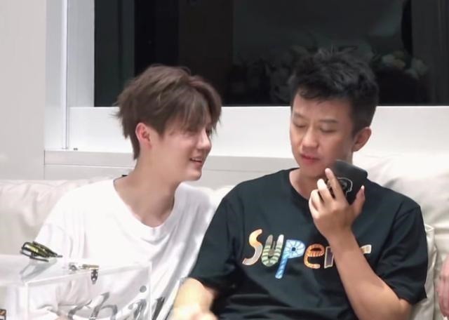 人气|从人气偶像变成现在的油腻大叔,鹿晗变成这样,邓超陈赫功不可没