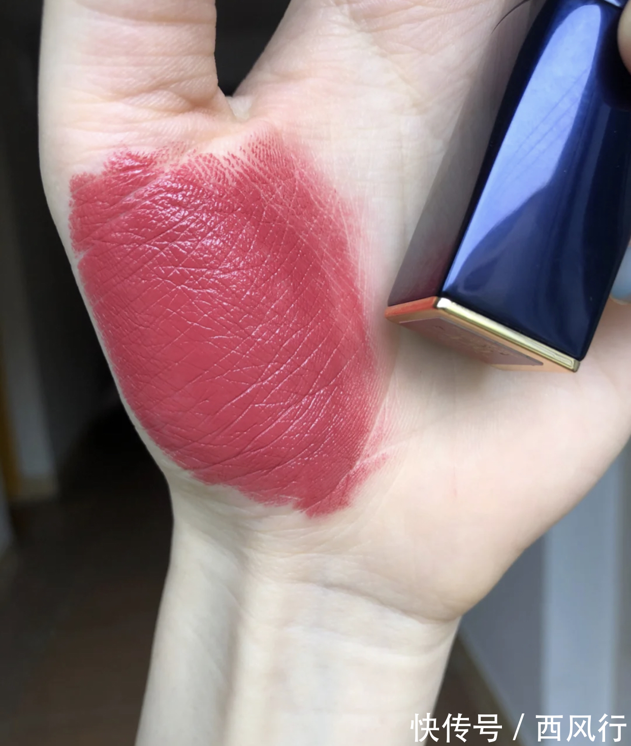 黄皮|热门口红色号推荐:无论薄涂厚涂都很好看,十分的减龄!