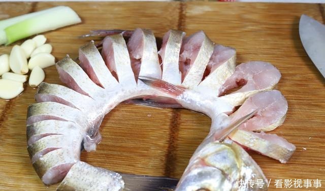 好吃|清蒸鱼,鲜嫩好吃不长肉,掌握几个小技巧,啥鱼都能做好