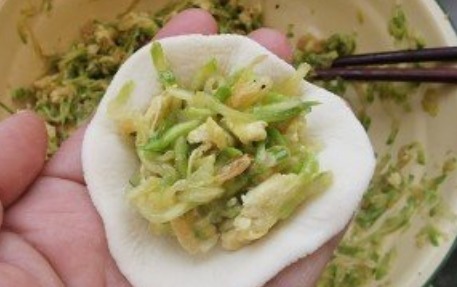 今日入伏,包“头伏饺子”有学问,分享2种素馅饺子,好吃不油腻