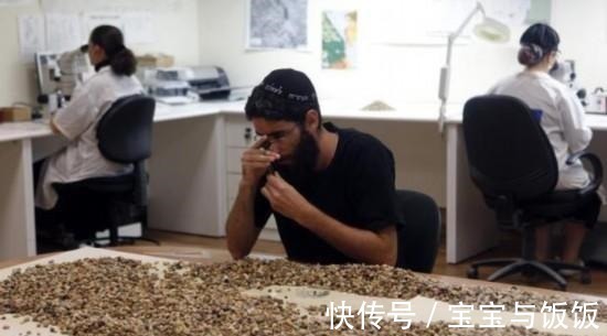 钻石 人造钻石和天然钻石几乎没差别,可以量产,为何钻石价格没有降!