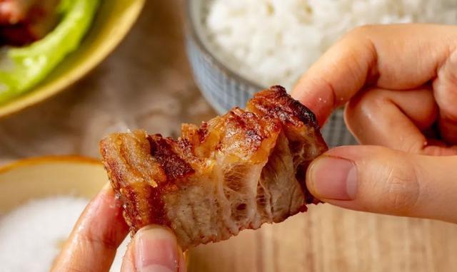 五花肉只会做成红烧肉吗，试试这个做法，解锁五花肉的新吃法