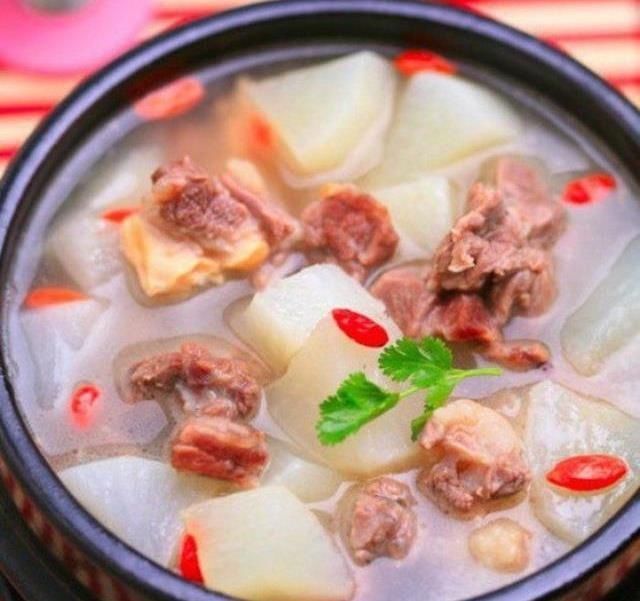 土豆片|美食推荐水煮土豆片,羊肉炖白萝卜,椰果宫保虾的做法