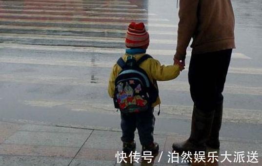 闸机|2岁女儿出门买菜,却被小区闸机“拦住”,奶奶在后面笑弯了腰