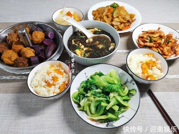 小长假不出游,在家也认真吃饭,有火锅有面食,家常菜肴也味美