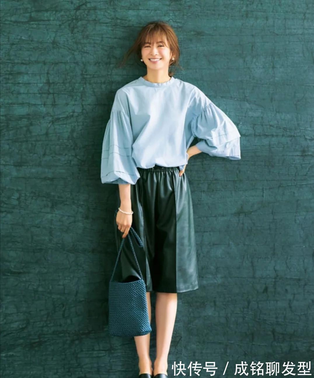 搭配|40岁女人一定要穿得优雅,学学这几组日系搭配,知性减龄又时尚