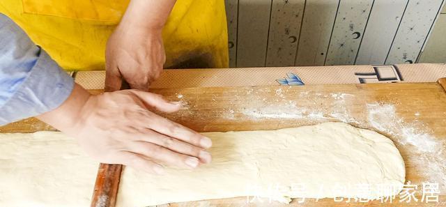 小窍门|香酥油条家常做法,掌握这几个小窍门,蓬松酥脆又健康,闻味都香