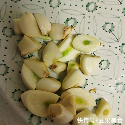 吃一次就上瘾的啤酒炖草鱼