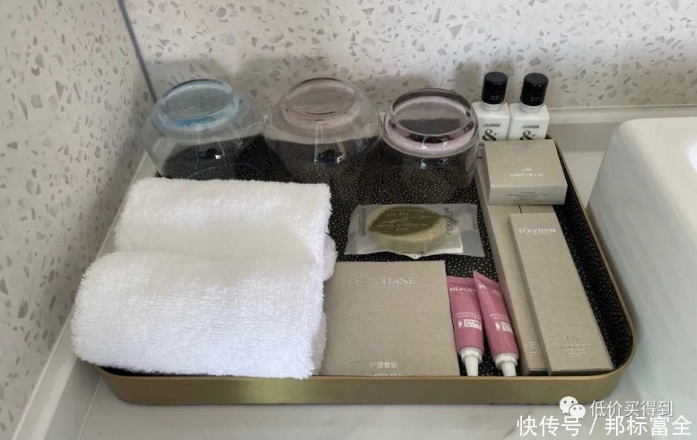 可以将沙漠里看星星列入你的旅行清单了!