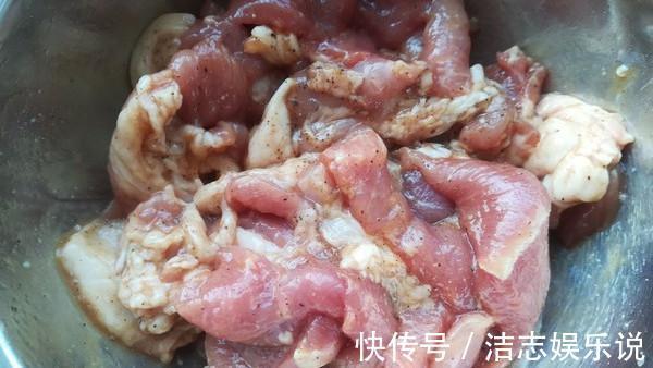 东北名菜烧茄子，家常做法美味鲜香，茄子入味又好吃，还不油腻