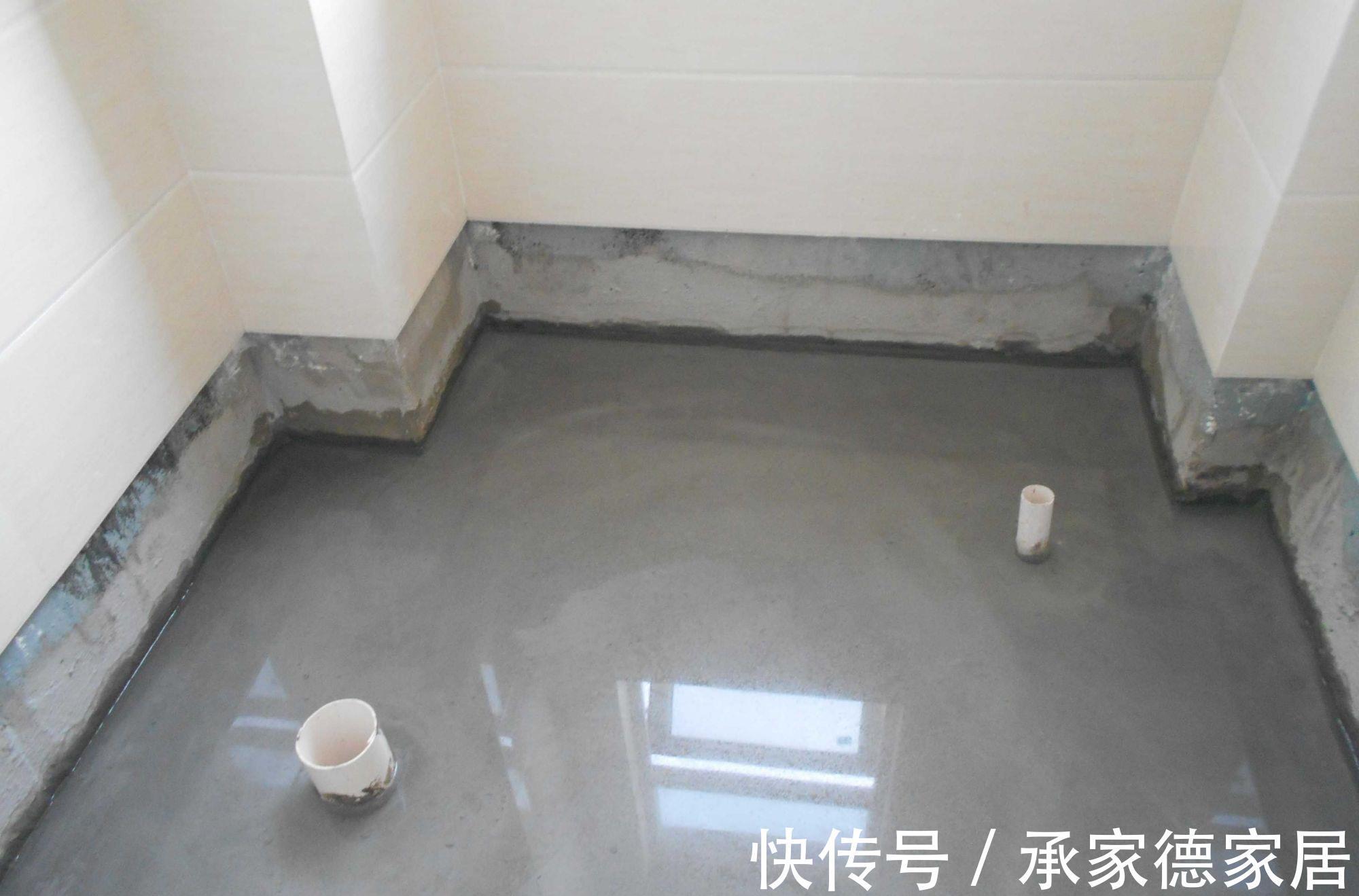 开裂|卫生间漏水的可能原因有4种,其中3种不需要砸砖,就可以补漏!