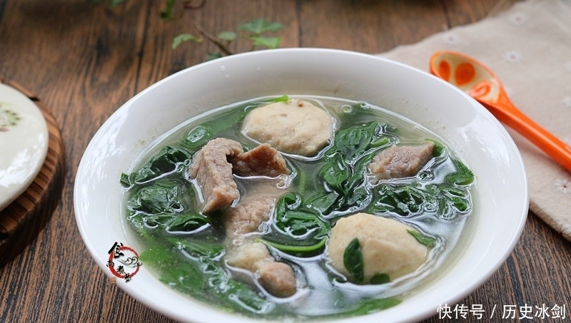 枸杞叶|大妈用20年做这碗汤,供家里三个孩子上了大学