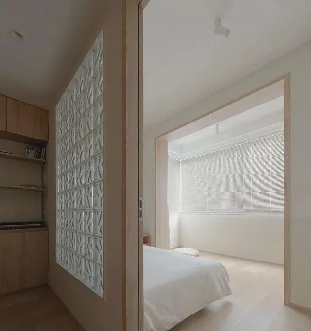 百叶窗|越来越多人家里不装窗帘了,现在流行这样装,美观实用又隐私