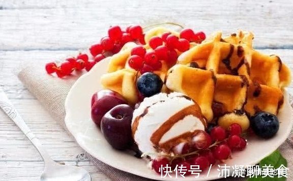 怀孕|怀孕期间,为了自己和胎儿着想,晚上尽量“不要吃”3种食物!