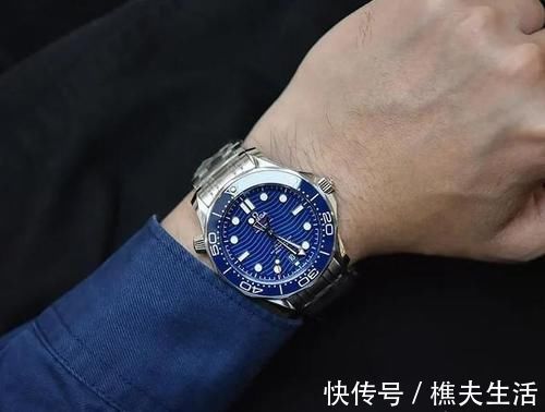 表盘|朋友想买一块男机械手表，什么品牌好？1万左右！哪里买正品？