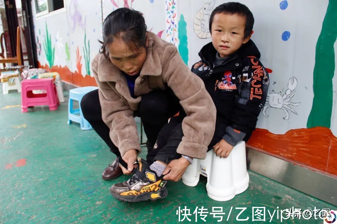 刘二花|残疾女儿招了个女婿，怀孕后产检一次不落，孩子出生后外婆后悔