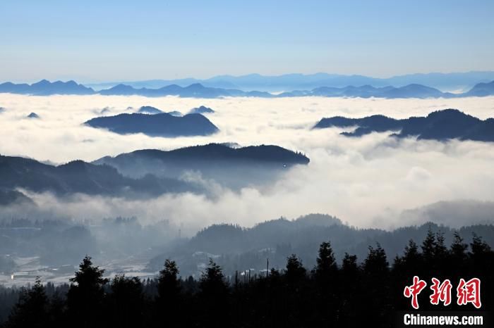 四川叙永：罗汉林雪后云海景观美景如画