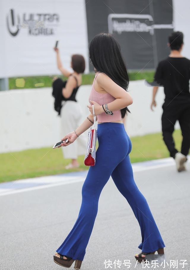 气质 优雅气质的打底裤装扮展现强大气场,舒适又显气质,时尚大方