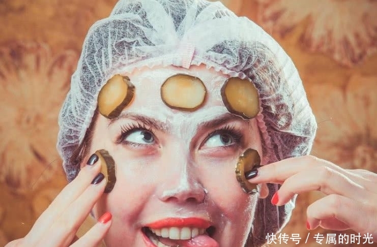 食物|女人不想老，要多吃这些食物，补充胶原蛋白，皮肤水润有光泽