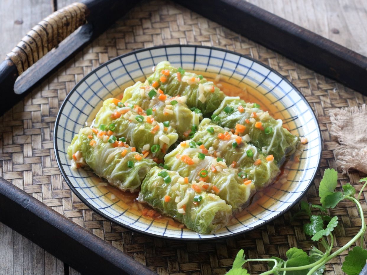 白菜和它是绝配，蒸10分钟出锅，营养好吃不上火，比大鱼大肉强