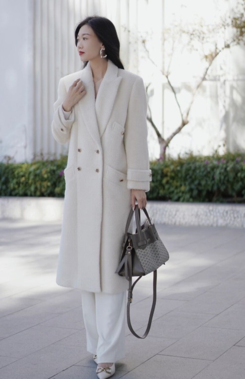 搭配 冬天大衣要怎么穿才高级?从款式和搭配入手,让你轻松美出新高度
